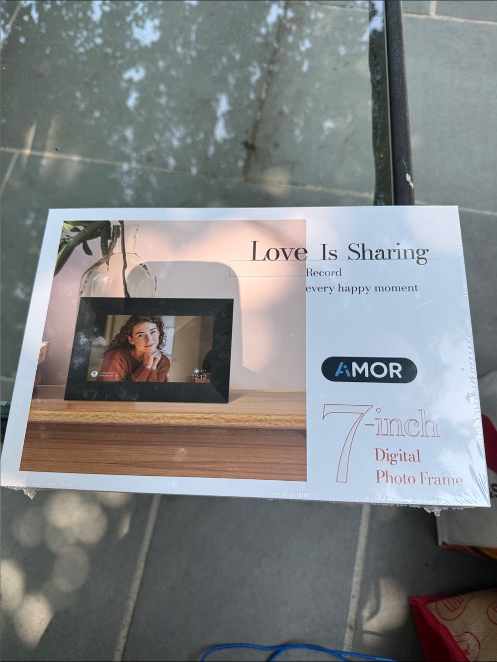 AMO 7-Inch Digital Photo Frame in Black